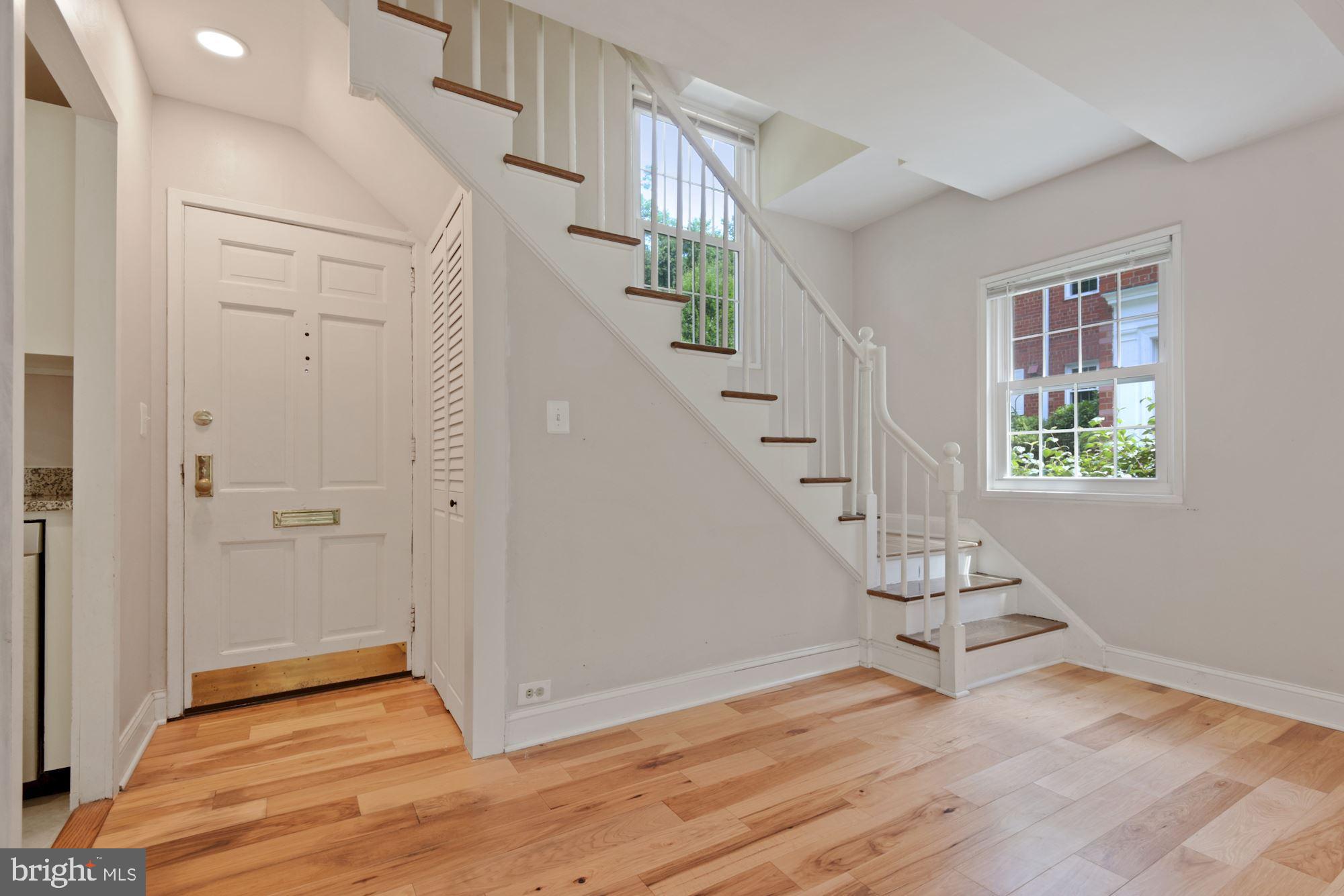1744 Preston Road Alexandria, VA 22302 - Photo 6 of 32