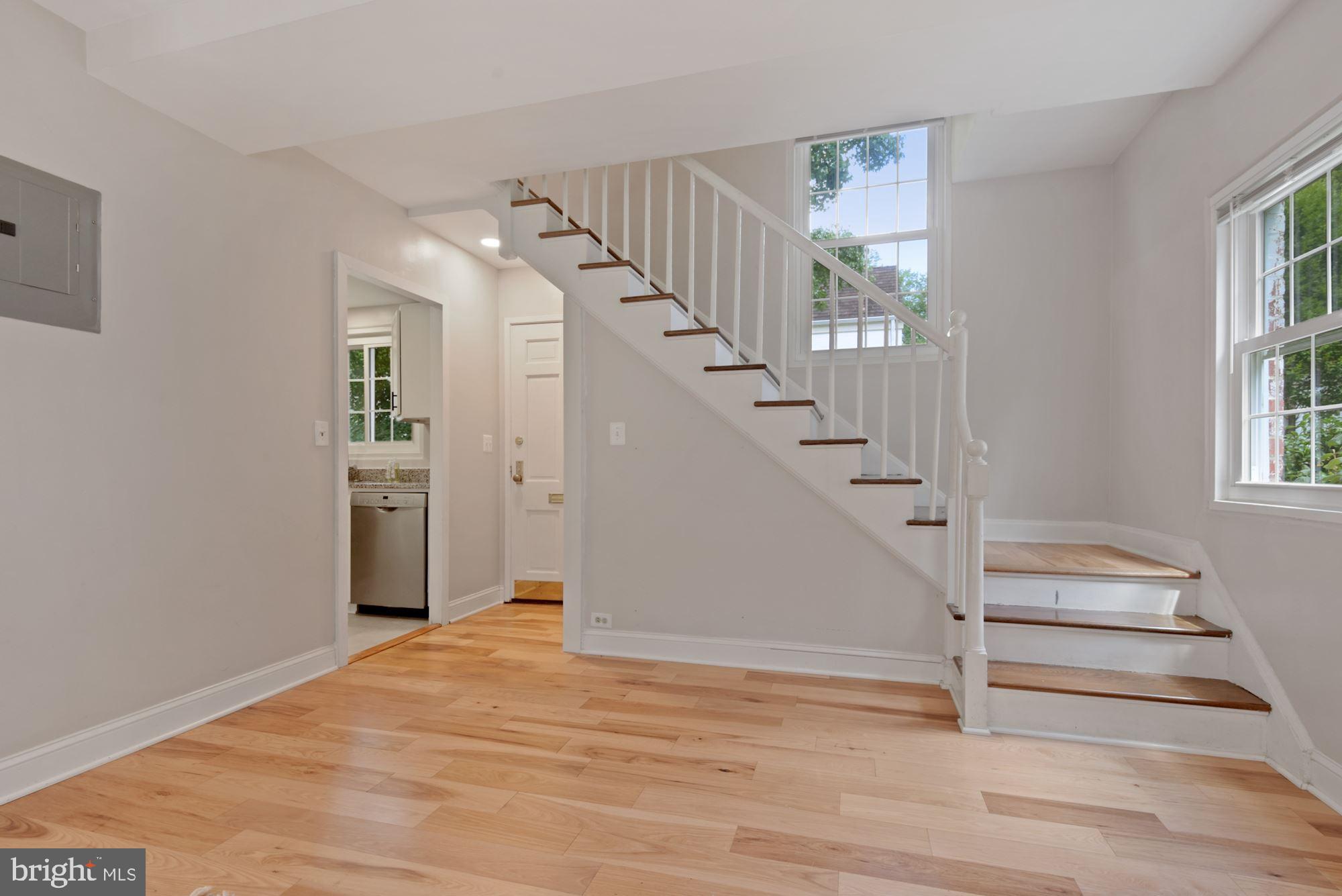 1744 Preston Road Alexandria, VA 22302 - Photo 7 of 32