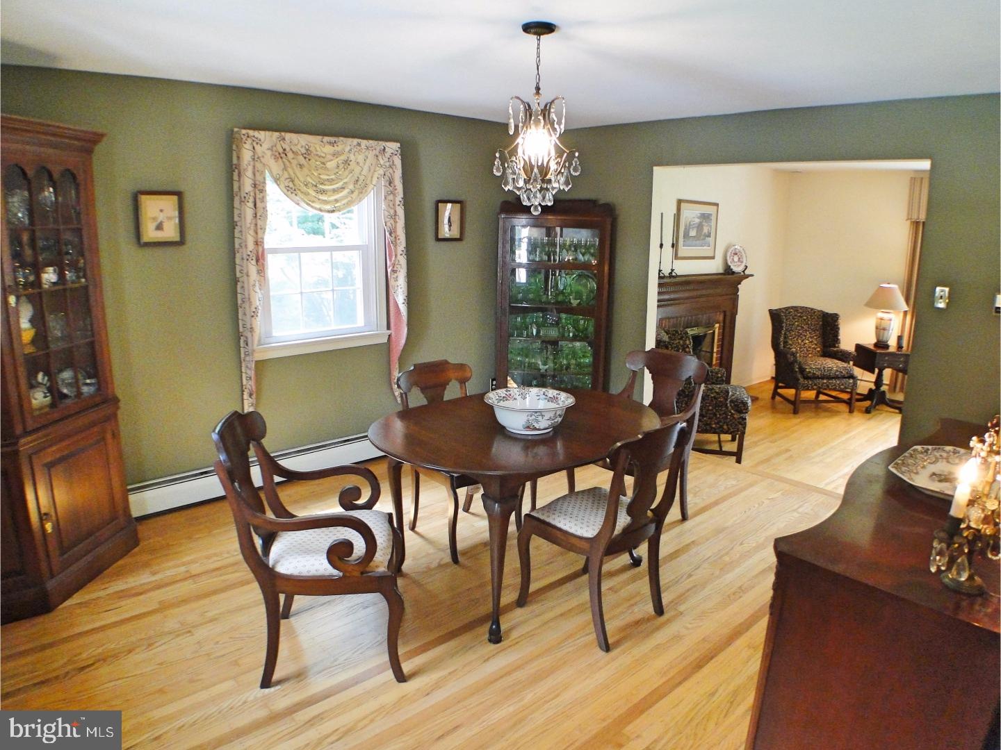 375 Sycamore Mills Road Media, PA 19063 - Photo 8 of 25 Dining Room