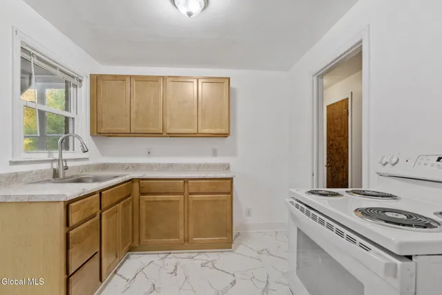 $409,900 | 515 Delaware Avenue, Bethlehem, NY 12054