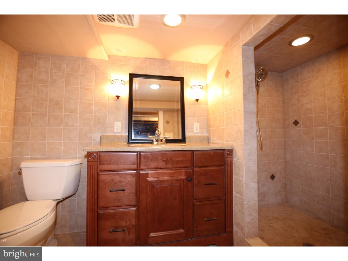 101 West Forestview Road Brookhaven, PA 19015 - Photo 17 of 18 Bathroom