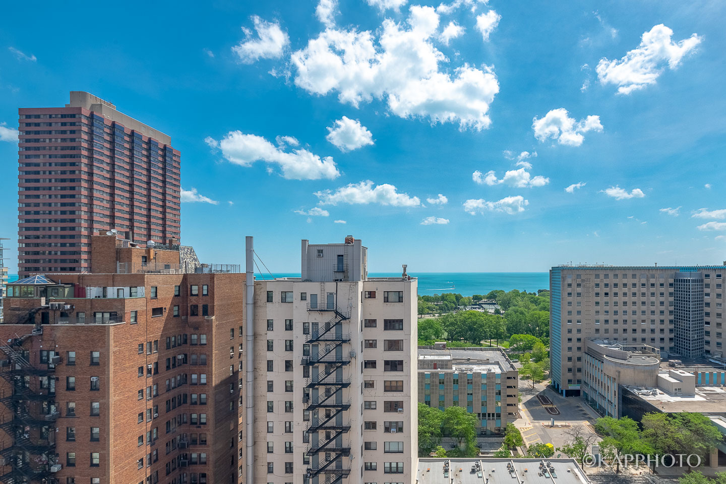 2909 North Sheridan Road, Unit 1807 Chicago, IL 60657 - Photo 20 of 23 a city view with tall buildings