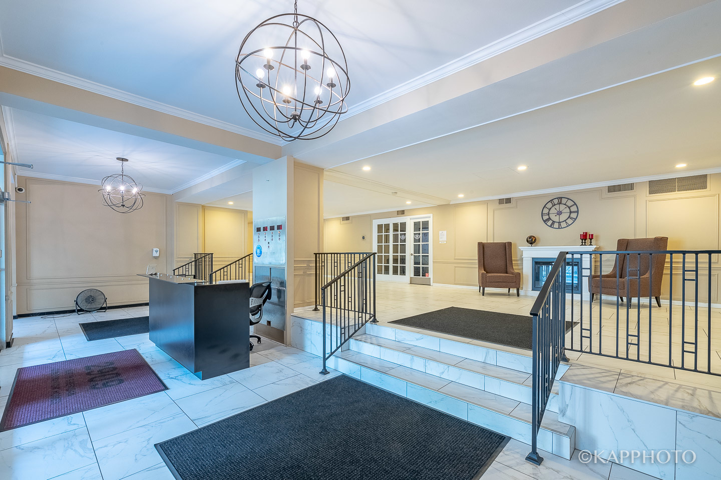 2909 North Sheridan Road, Unit 1807 Chicago, IL 60657 - Photo 23 of 23 a view of a livingroom with furniture a dinning room and windows