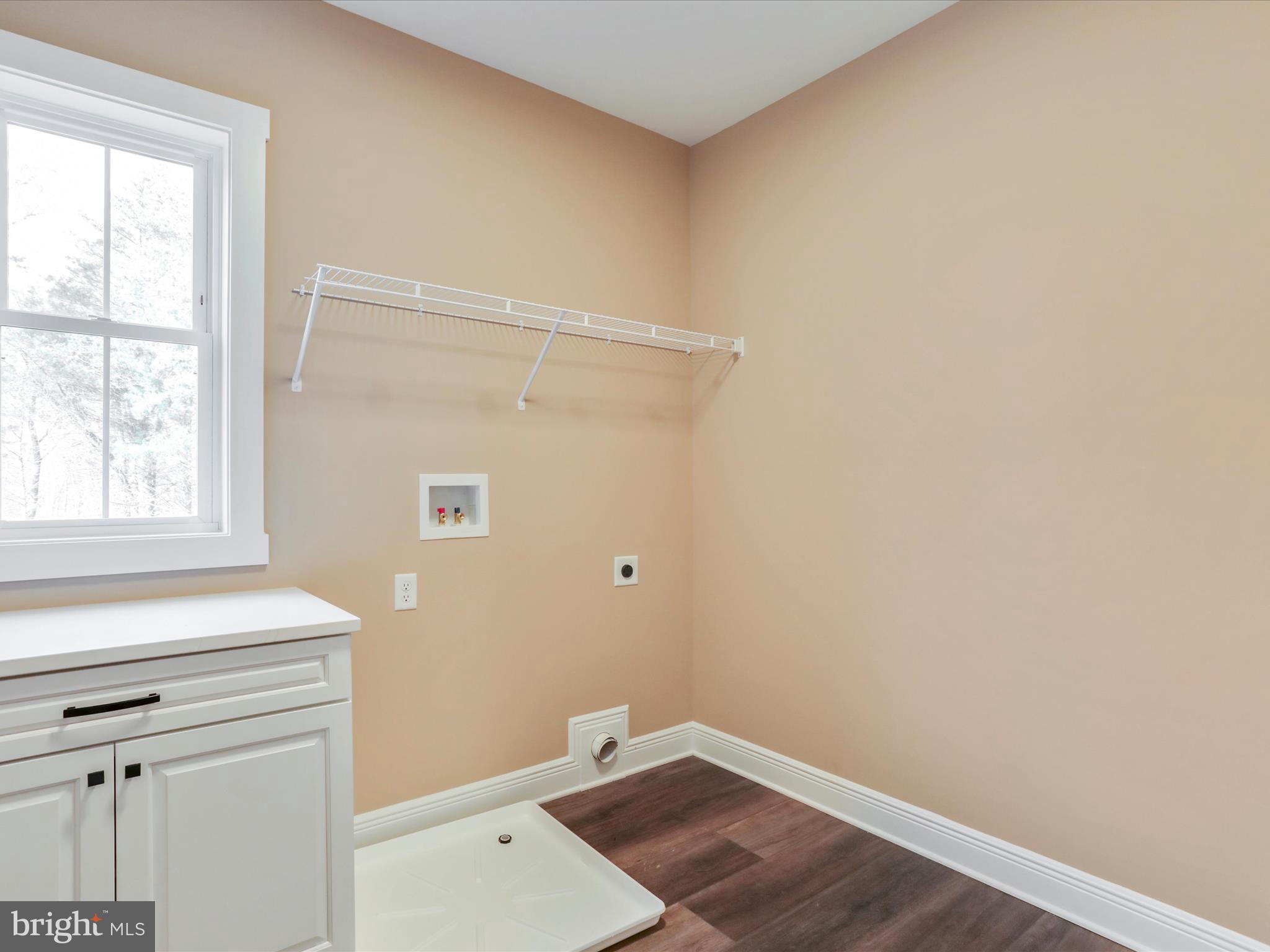 2273 Grade Road Falling Waters, WV 25419 - Photo 29 of 47 Gallery Image 29