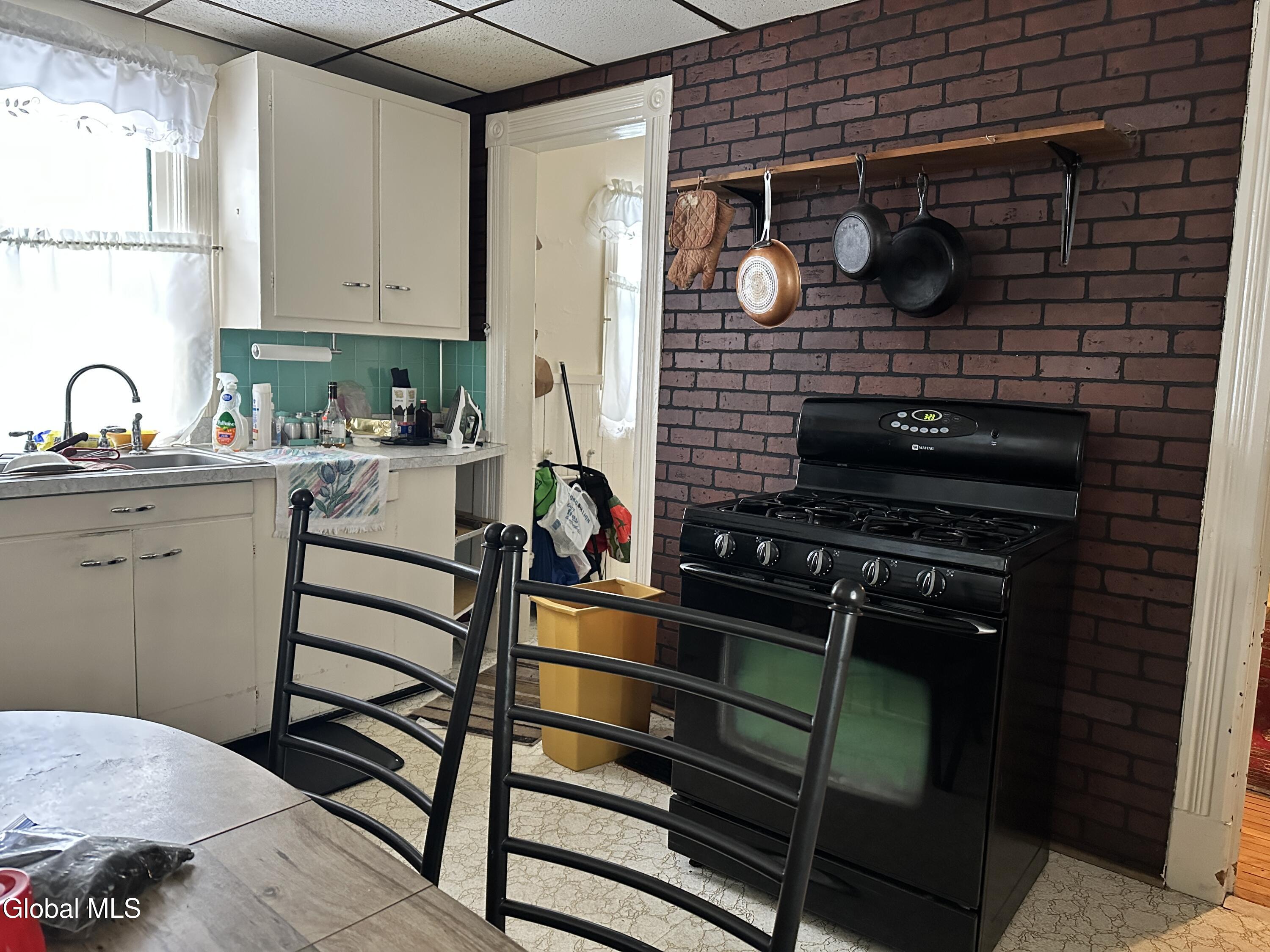 209 Furman Street Schenectady, NY 12304 - Photo 14 of 30 IMG_2295