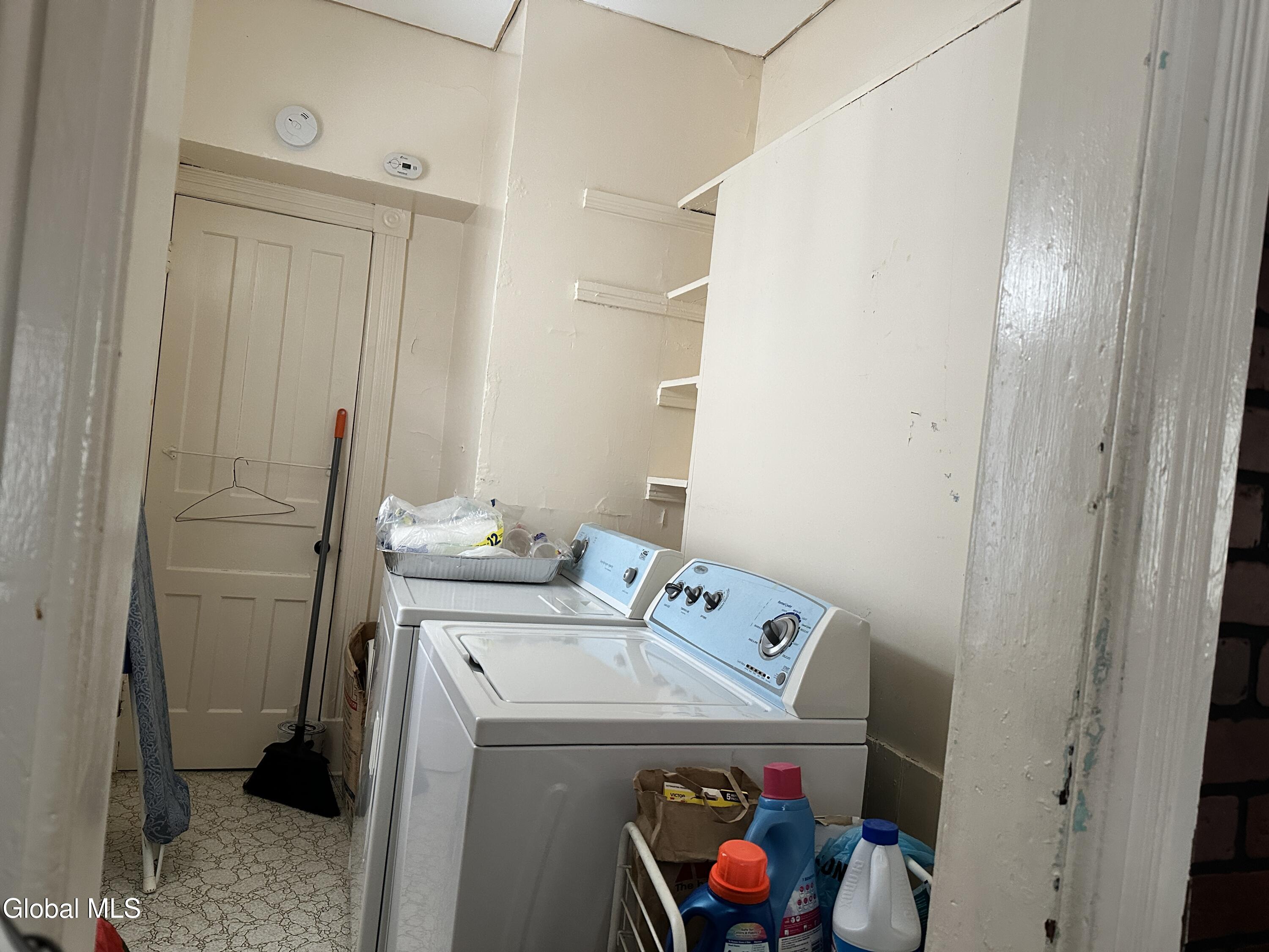 209 Furman Street Schenectady, NY 12304 - Photo 19 of 30 IMG_2296