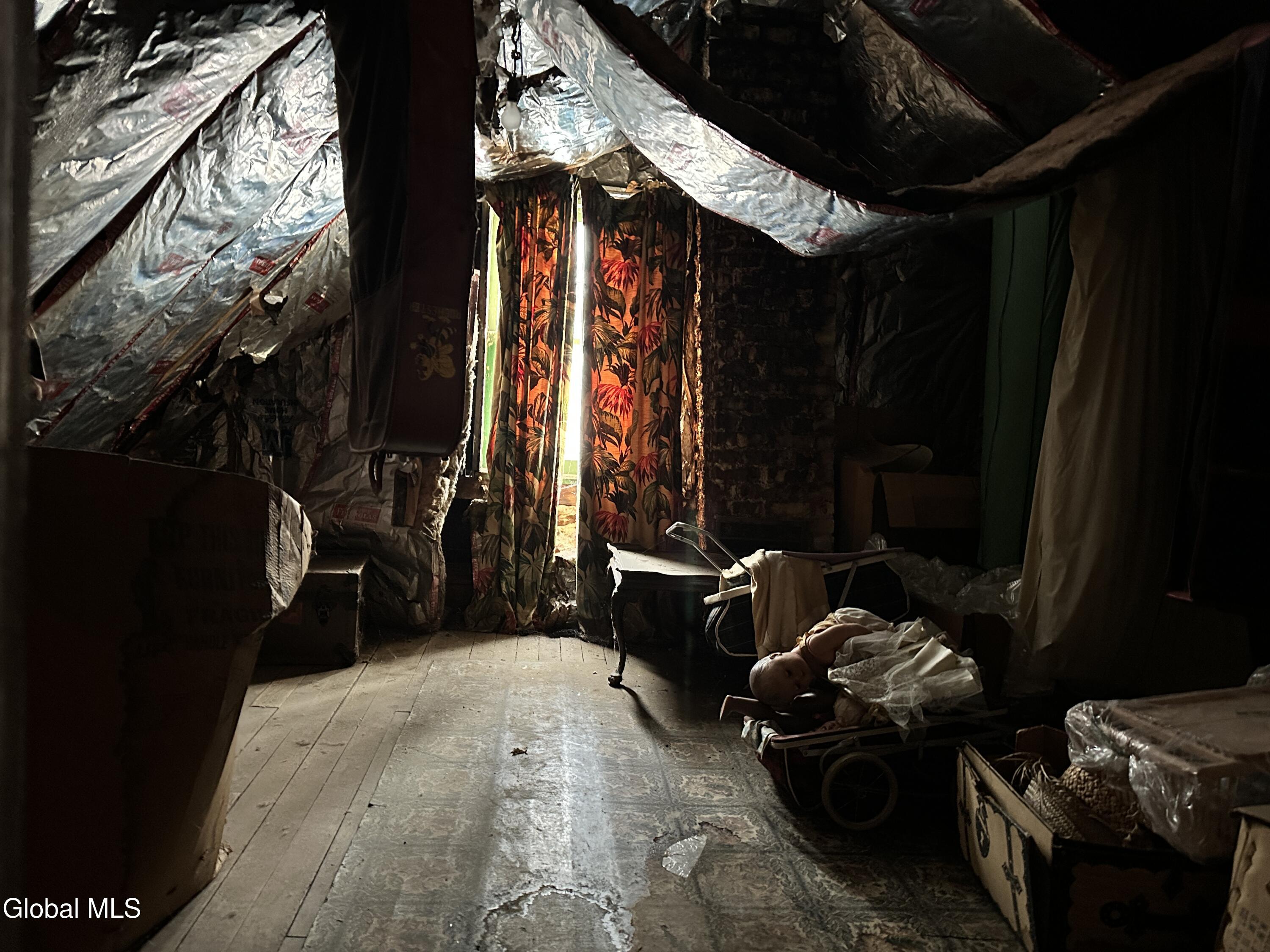 209 Furman Street Schenectady, NY 12304 - Photo 24 of 30 IMG_2312