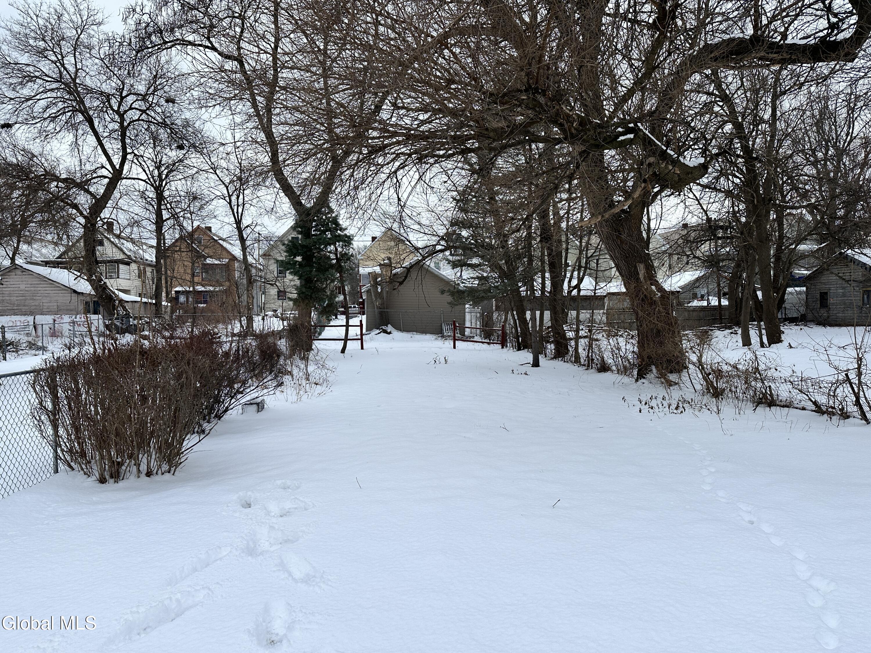 209 Furman Street Schenectady, NY 12304 - Photo 7 of 30 IMG_2289