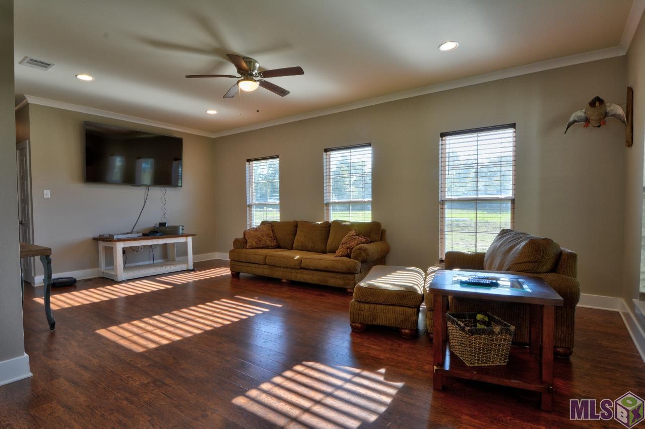 30676 Milton Road Walker, LA 70785 - Photo 3 of 19 Gallery Image 3