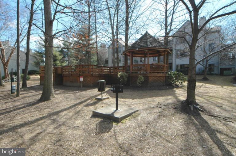 2277 Hunter's Run Drive, Unit 2277 Reston, VA 20191 - Photo 17 of 17 Community Amenities 2