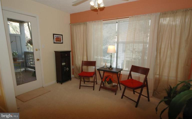 2277 Hunter's Run Drive, Unit 2277 Reston, VA 20191 - Photo 10 of 17 Sunroom