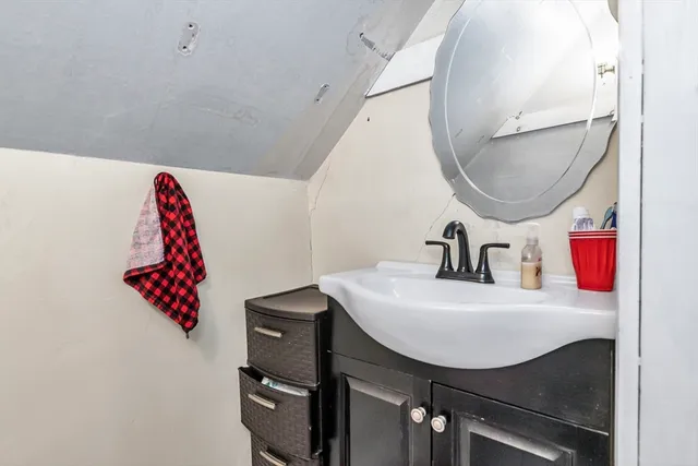 $519,900 | 40 Chester Street, Lawrence, MA 01843