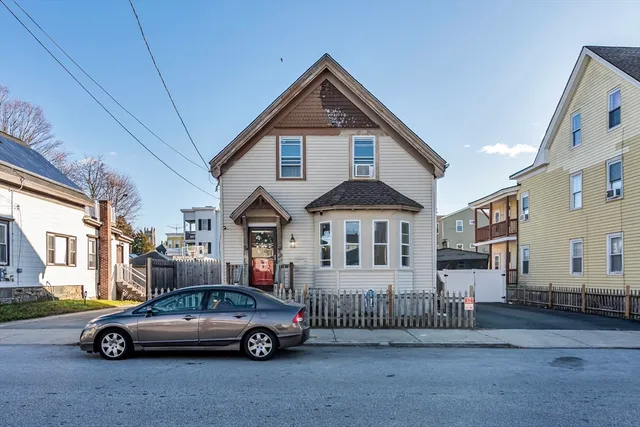 $519,900 | 40 Chester Street, Lawrence, MA 01843