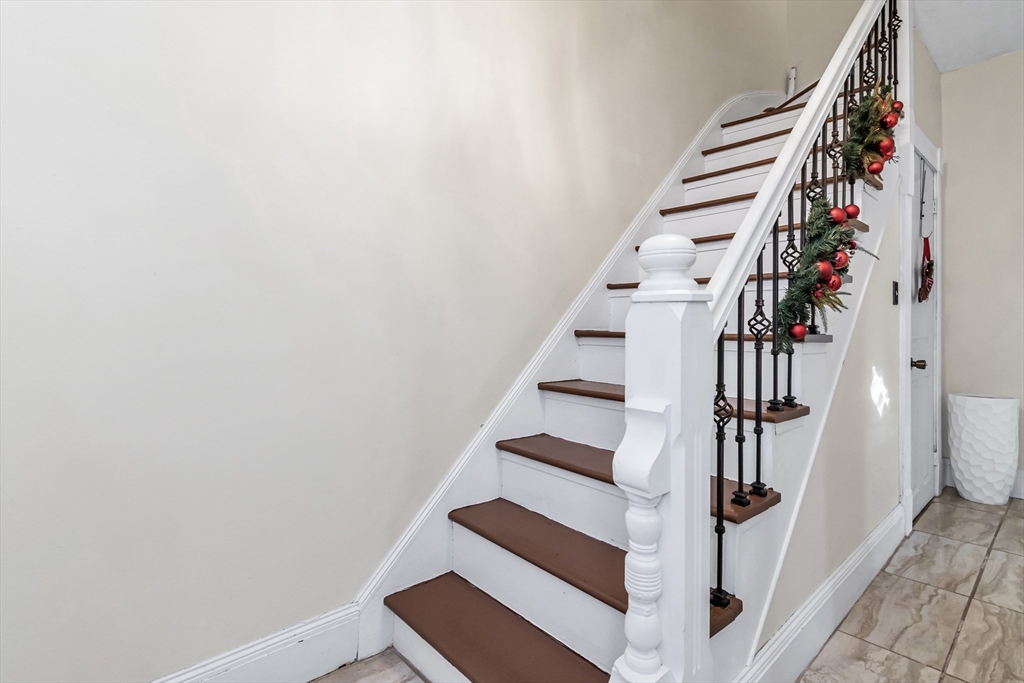 40 Chester Street Lawrence, MA 01843 - Photo 6 of 30