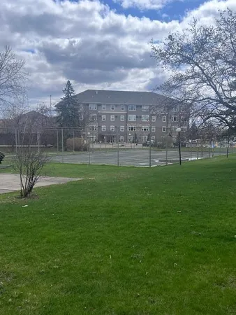 $145,000 | 2800 Hillsboro Avenue North, Unit 111, New Hope, MN 55427