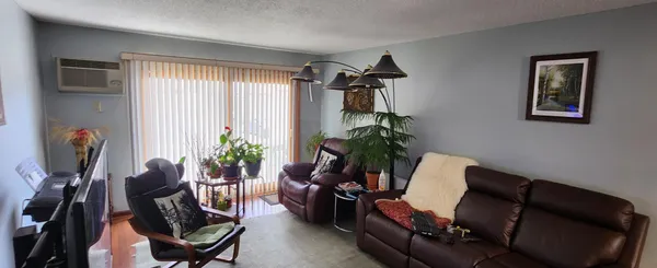 $145,000 | 2800 Hillsboro Avenue North, Unit 111, New Hope, MN 55427