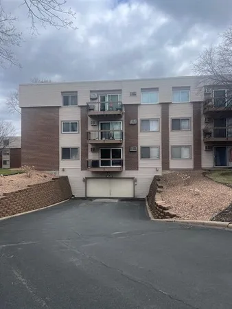 $145,000 | 2800 Hillsboro Avenue North, Unit 111, New Hope, MN 55427