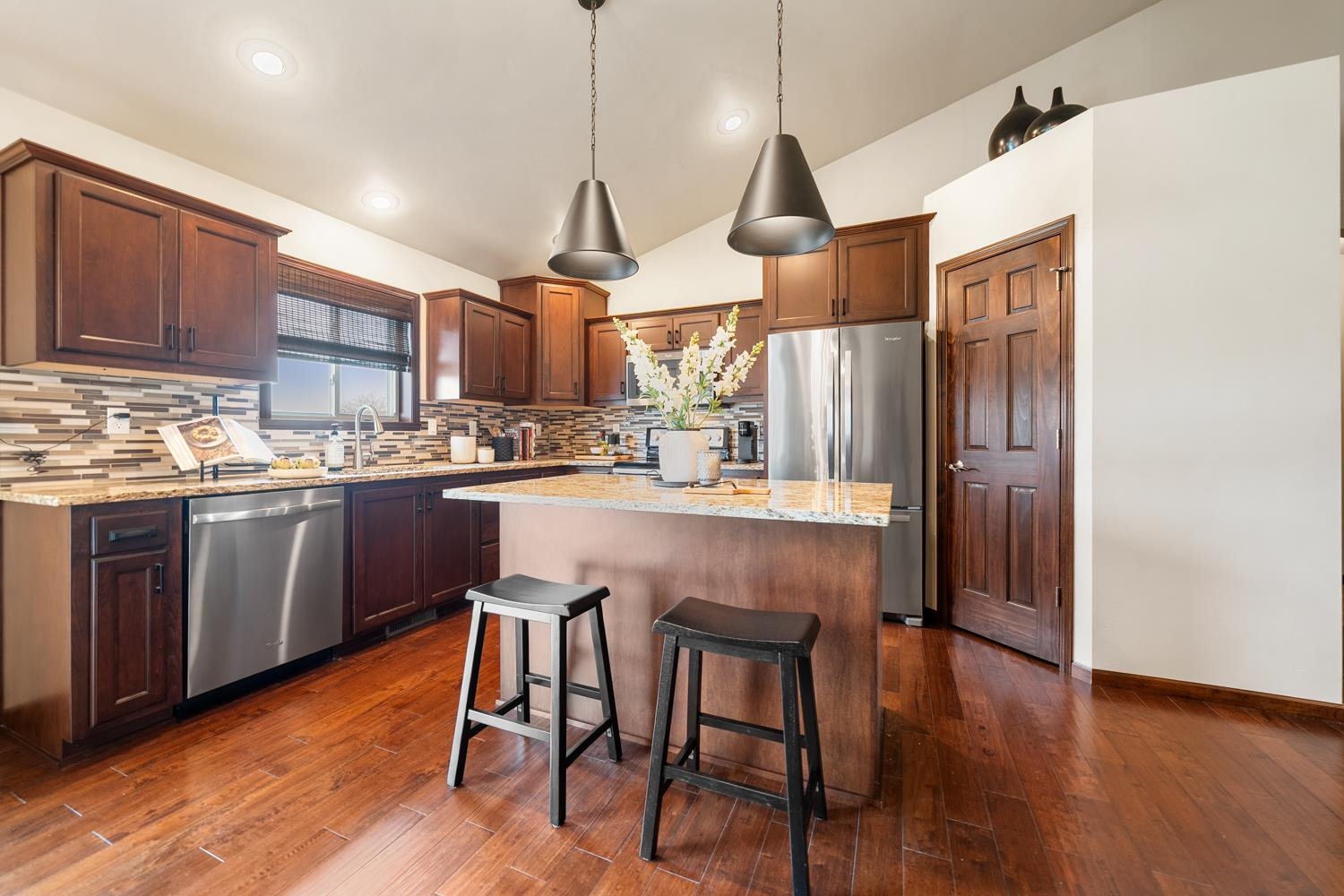 3165 Howard View Lane Green Bay, WI 54313 - Photo 11 of 30