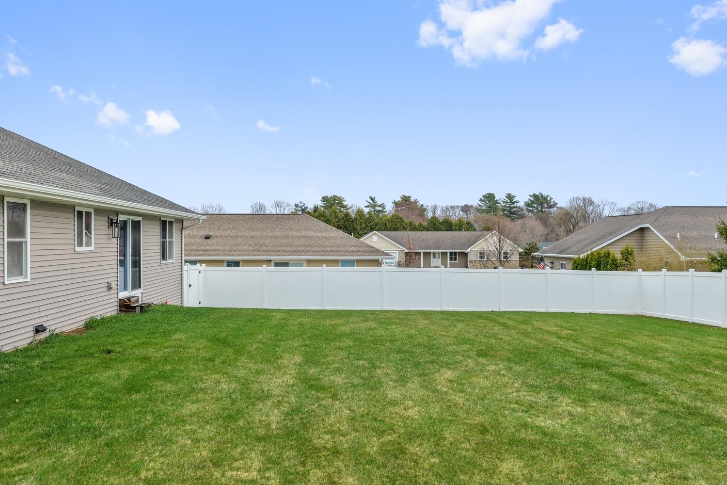 3165 Howard View Lane Green Bay, WI 54313 - Photo 25 of 30