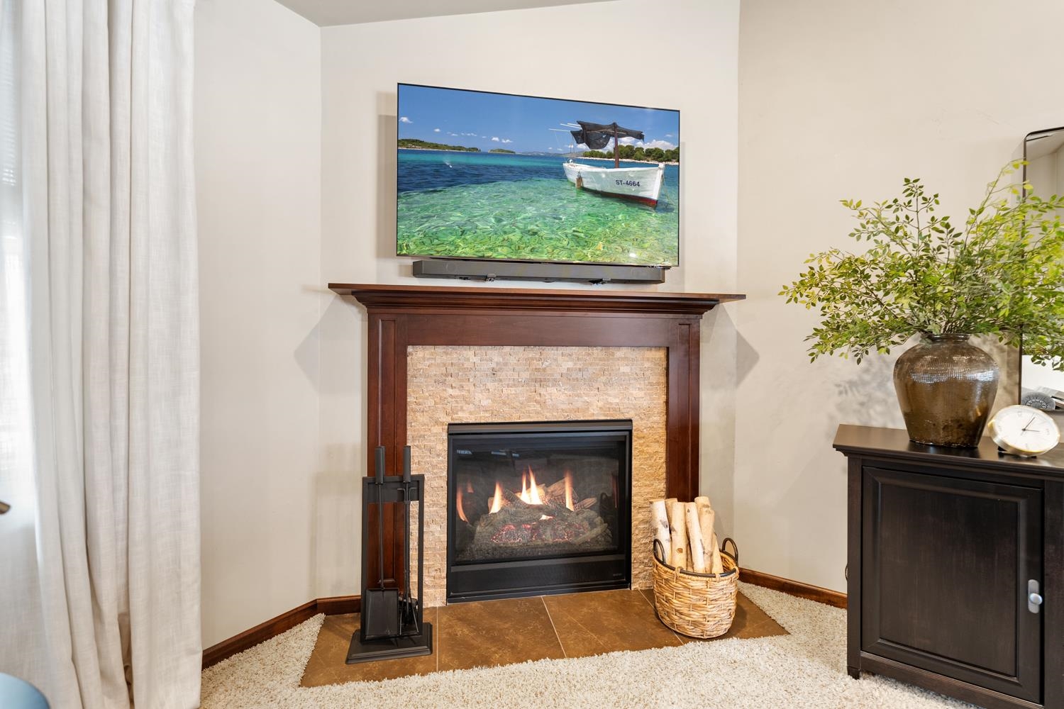 3165 Howard View Lane Green Bay, WI 54313 - Photo 5 of 30