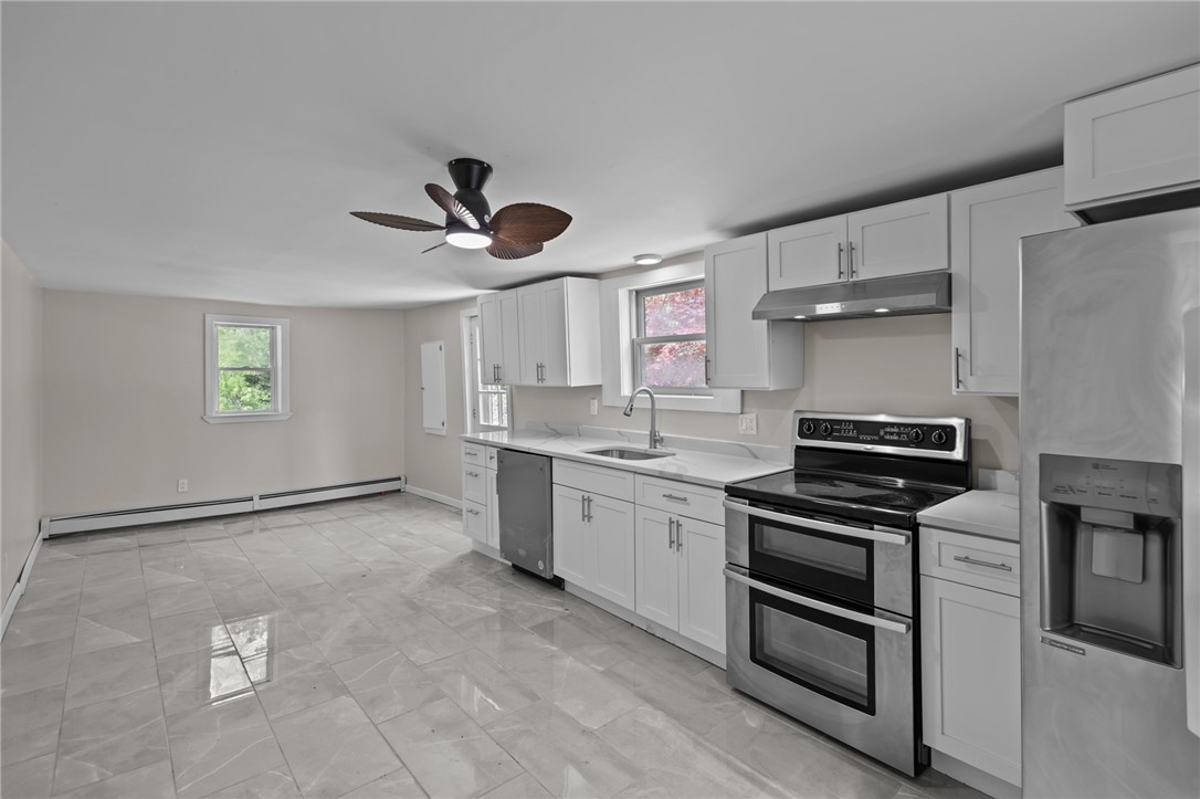 25 Carrs Trail Coventry, RI 02827 - Photo 9 of 45