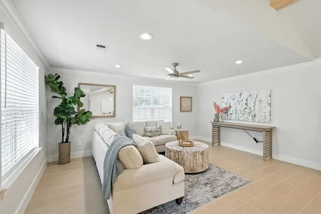 $5,000 | 3901 Montecito Drive, Unit 1007, Denton, TX 76210