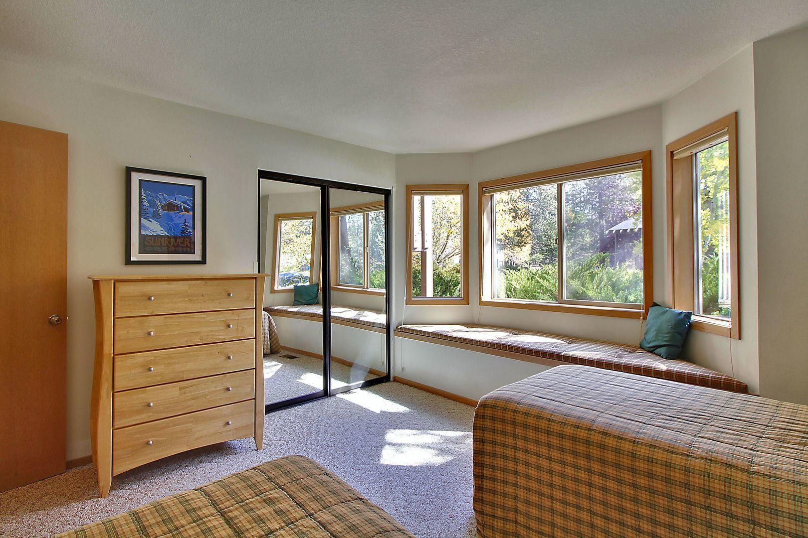 57377 Beaver Ridge Loop, Unit 29C Sunriver, OR 97707 - Photo 14 of 24 Ridge 29 twin room 2