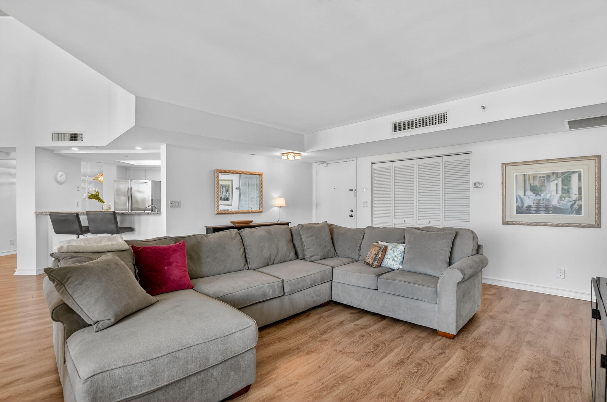 120 Southeast 5th Avenue, Unit 520 Boca Raton, FL 33432 - Photo 6 of 86 5-web-or-mls-DSC_9631