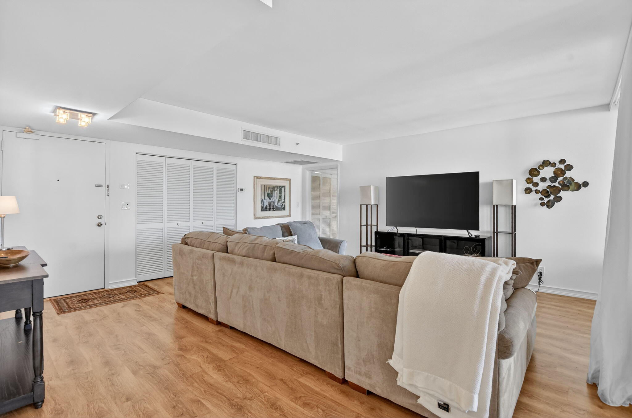 120 Southeast 5th Avenue, Unit 520 Boca Raton, FL 33432 - Photo 8 of 86 7-web-or-mls-DSC_9641