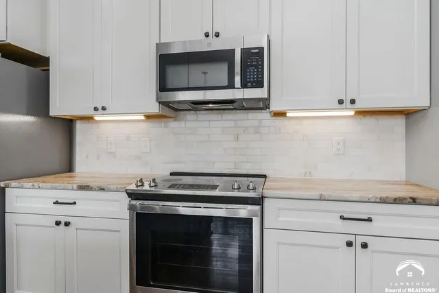 $529,900 | 1120 Klein Court, Lawrence, KS 66049