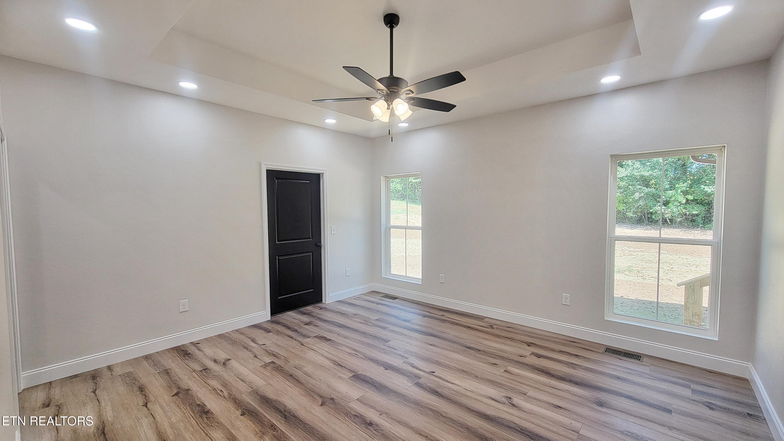 253 Splendor Way Parrottsville, TN 37843 - Photo 18 of 30 MAIN SUITE