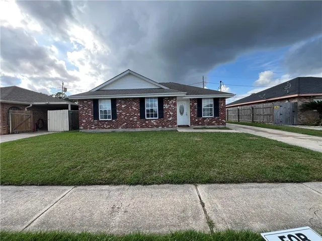 $1,500 | 5620 4th Street, Violet, LA 70092