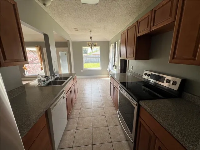 $1,500 | 5620 4th Street, Violet, LA 70092