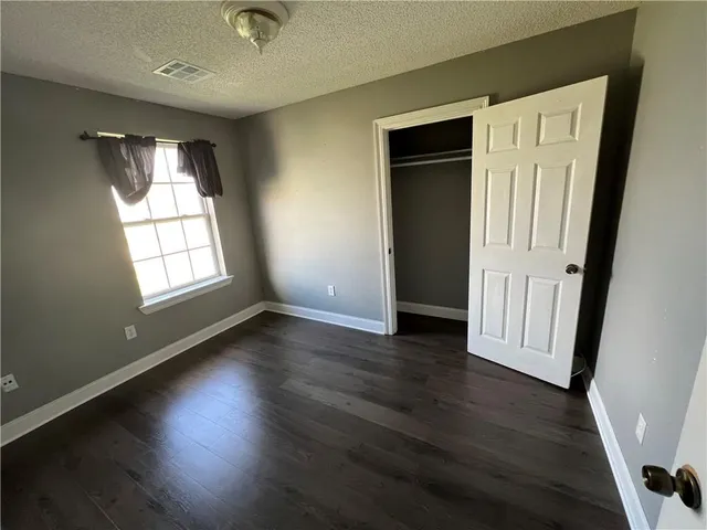 $1,500 | 5620 4th Street, Violet, LA 70092