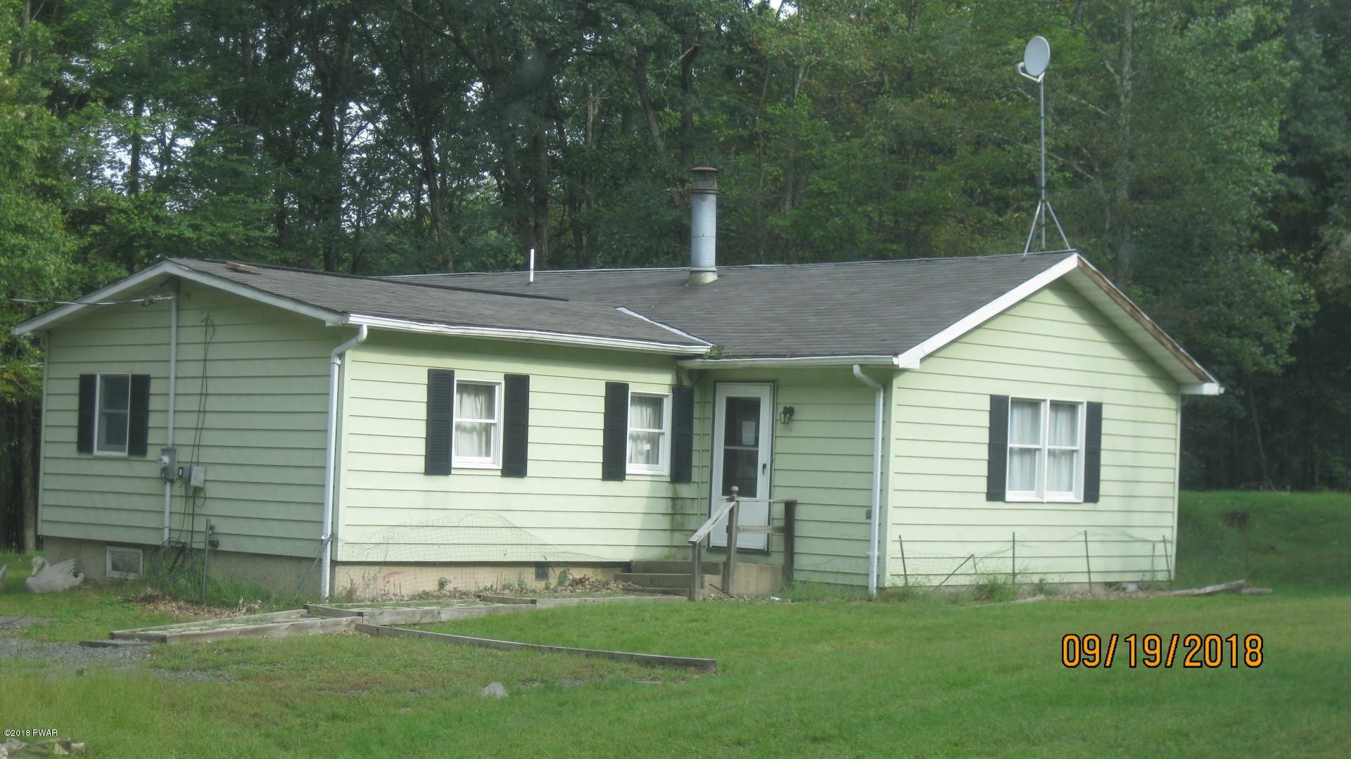 239 Oak Hill Road Hawley, PA 18428 - Photo 2 of 14 2-front view
