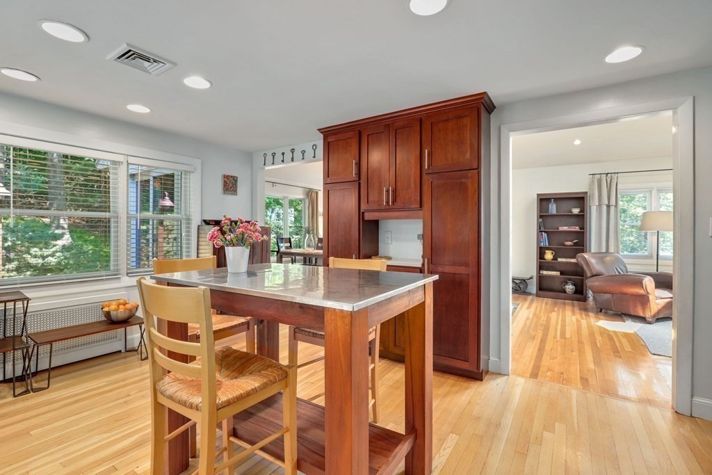 150 Concord Avenue Lexington, MA 02421 - Photo 14 of 36 Gallery Image 14