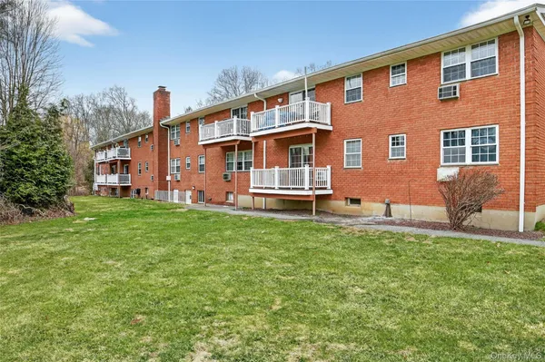$3,000 | 107 Nottingham Road, Unit D, Bedford Hills, NY 10507