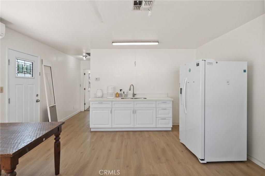 18618 Celtic Street Porter Ranch, CA 91326 - Photo 23 of 32 Casitas Living Room