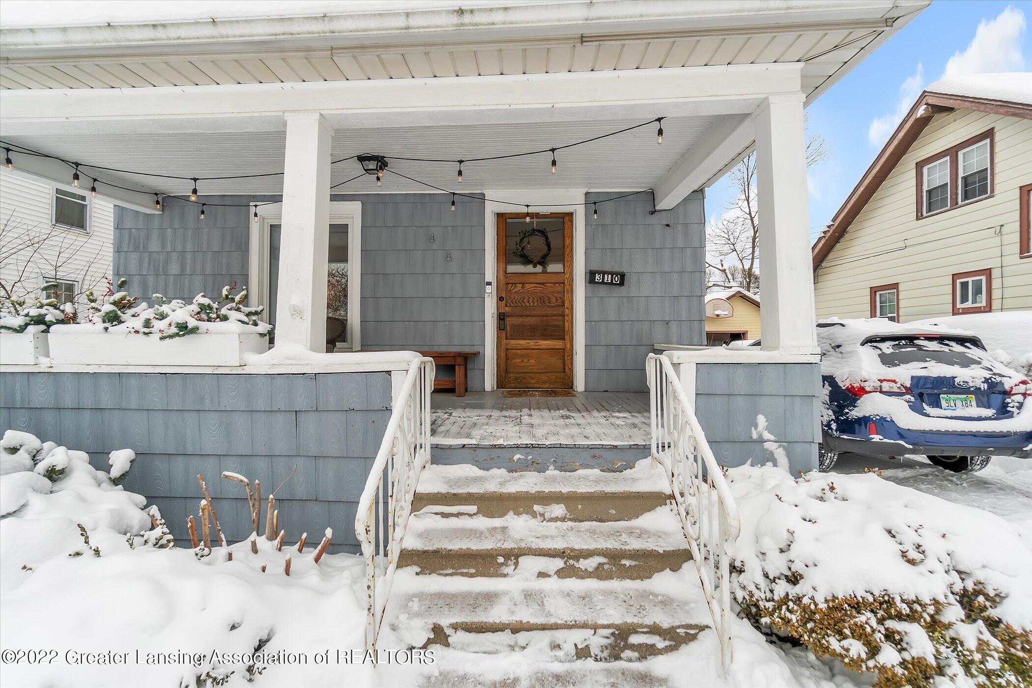 310 Strathmore Road Lansing, MI 48910 - Photo 6 of 35 06-310-Strathmore-Rd-WindowStill-Real-Es