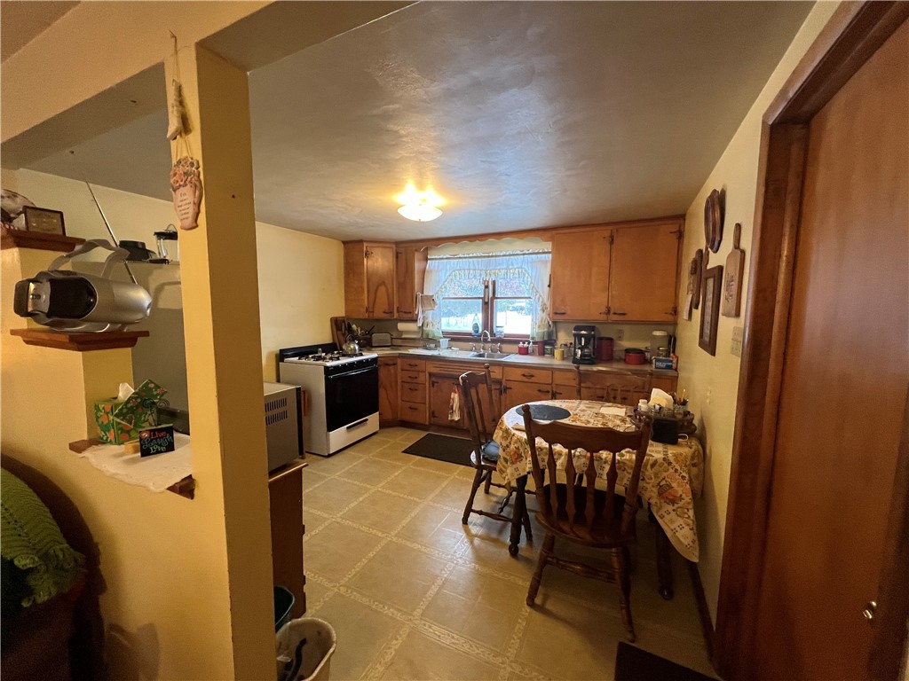 878 West Harrison Avenue Decatur, IL 62526 - Photo 5 of 19 Gallery Image 5