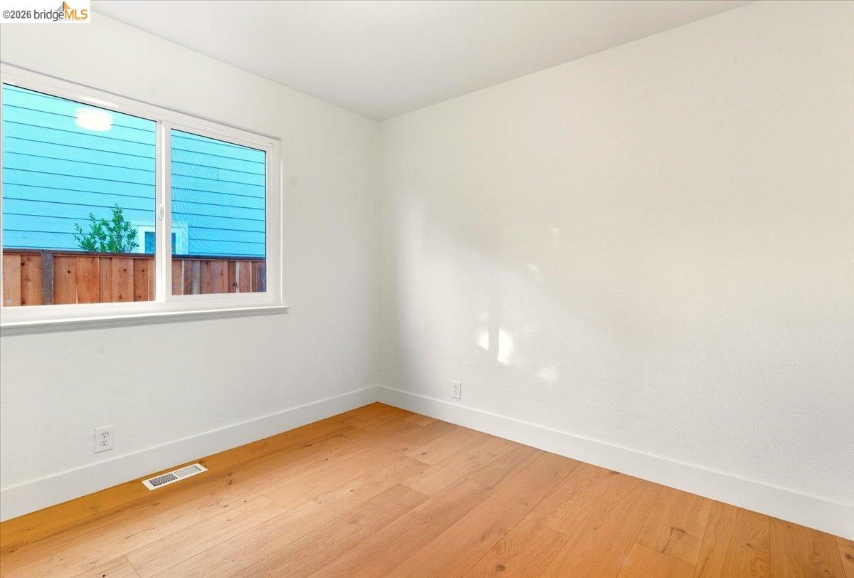 11 Paddock Court Pleasant Hill, CA 94523 - Photo 20 of 34 an empty room with a window