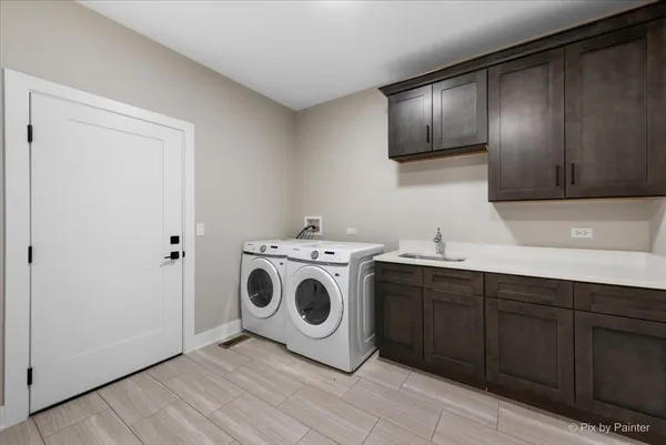 $729,900 | 1225 Noble Drive, Des Plaines, IL 60018