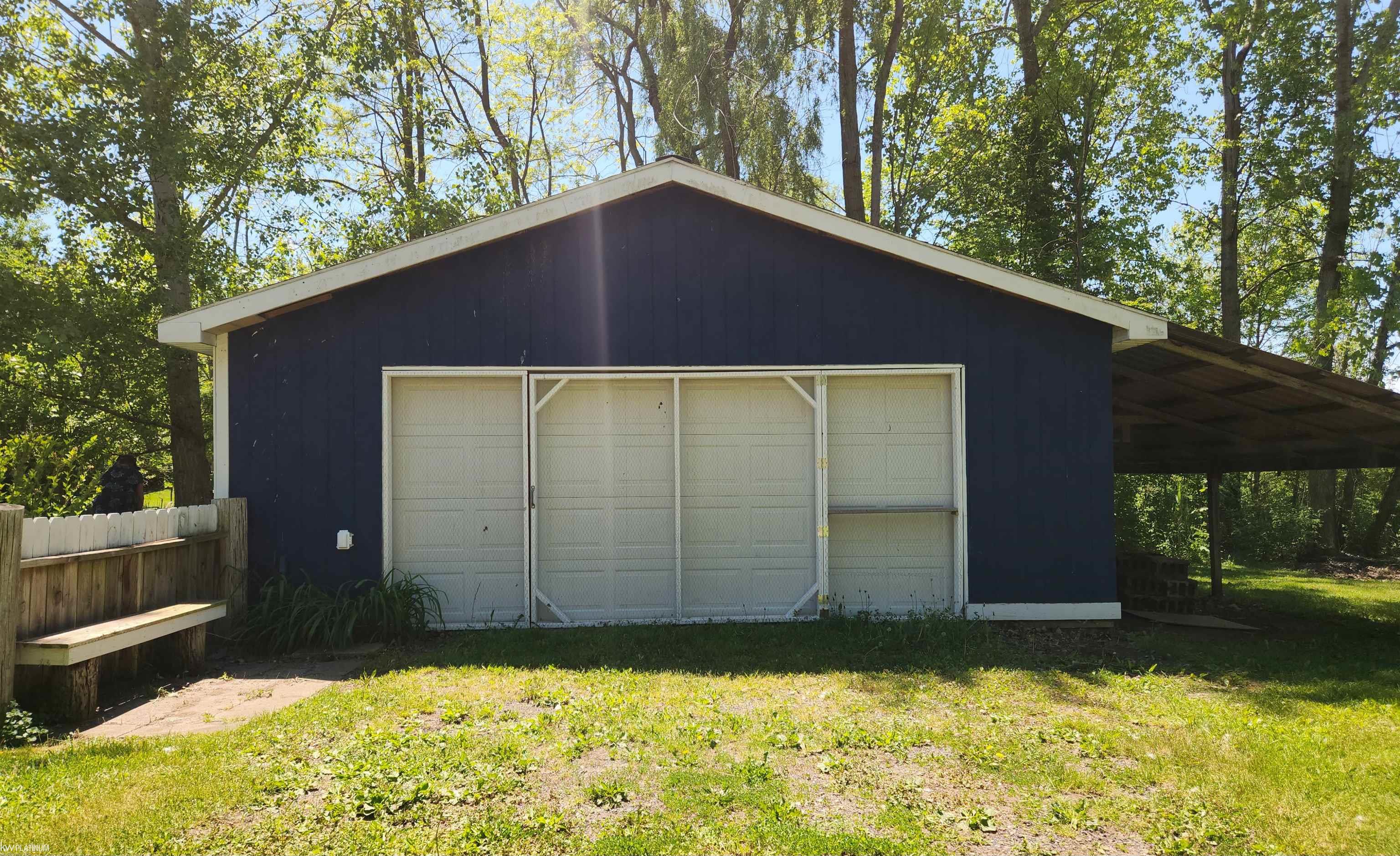 5045 Parker Road Fort Gratiot, MI 48059 - Photo 14 of 16