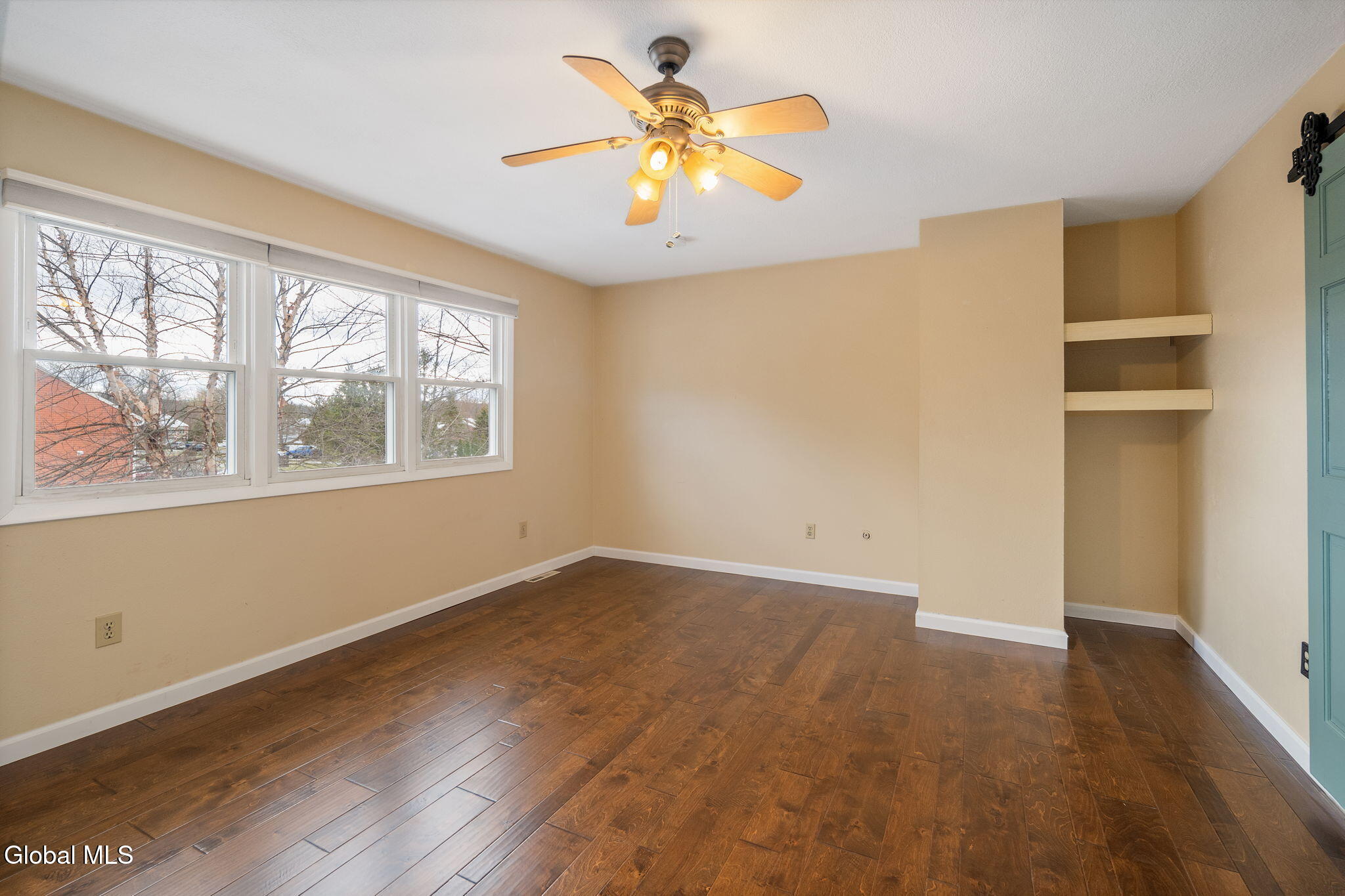 2 Carriage Road Clifton Park, NY 12065 - Photo 23 of 48 65-2CarriageRd_18 (2)