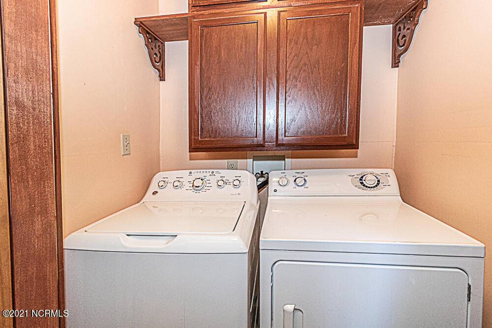 405 East Branch Street Spring Hope, NC 27882 - Photo 31 of 44 Washer & Dryer fit on one side of bath hallway