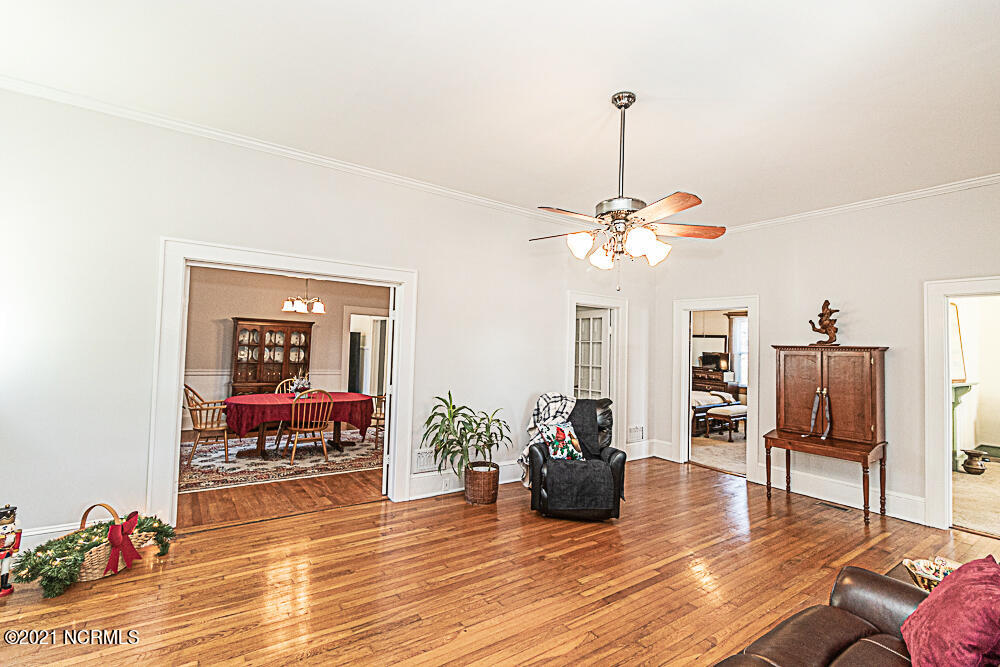 405 East Branch Street Spring Hope, NC 27882 - Photo 9 of 44 IMG_8392
