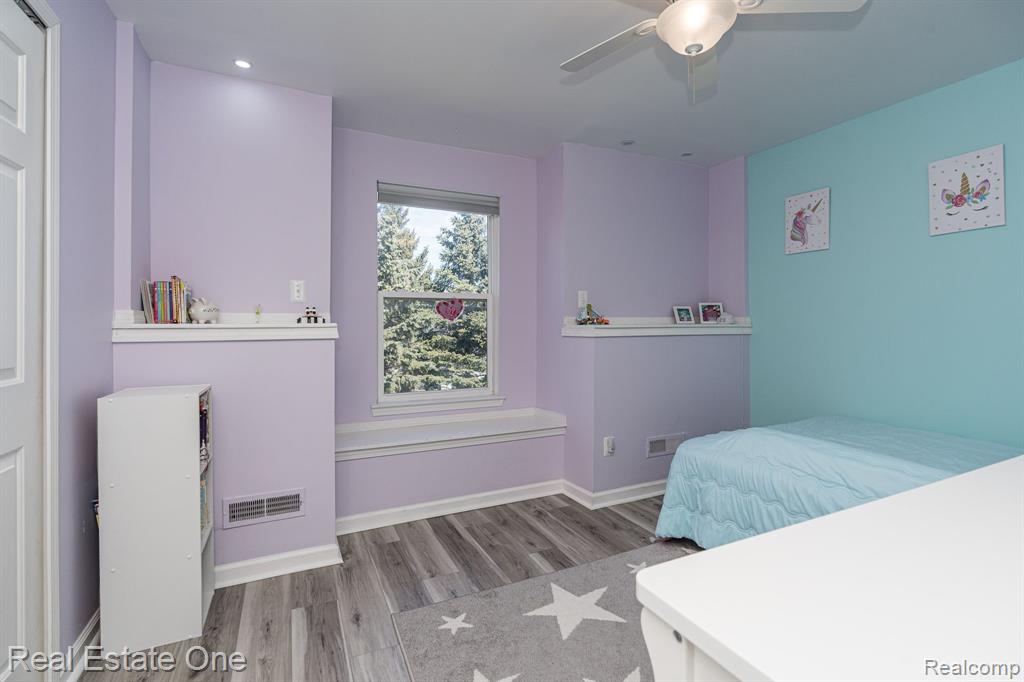 390 Shadywood Road Rochester Hills, MI 48307 - Photo 27 of 38