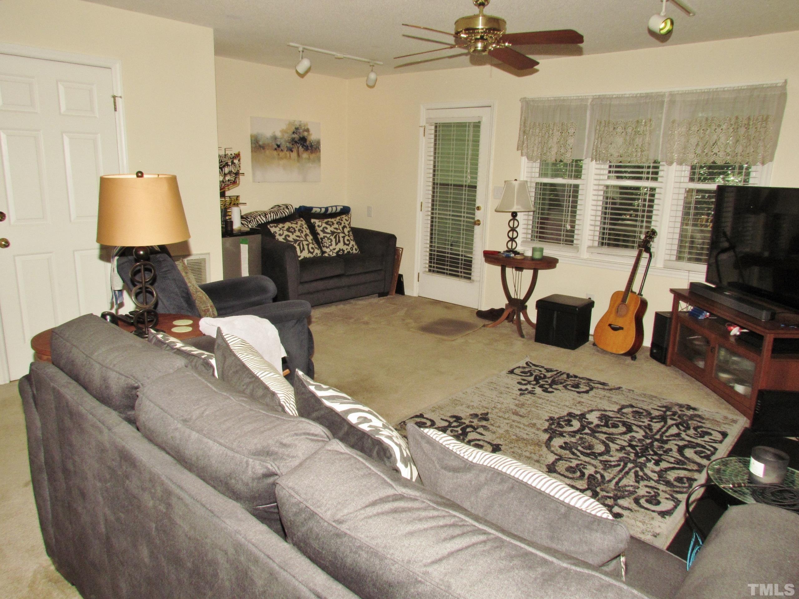 407 Oak Run Drive Raleigh, NC 27606 - Photo 9 of 30 Gallery Image 9