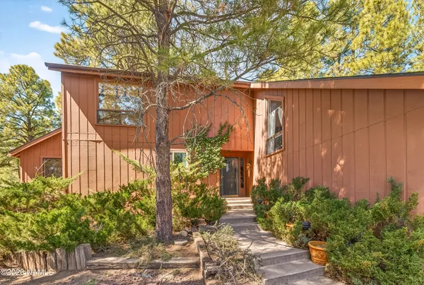 $750,000 | 1741 North Columbia Circle, Flagstaff, AZ 86004