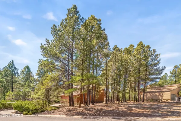 $750,000 | 1741 North Columbia Circle, Flagstaff, AZ 86004